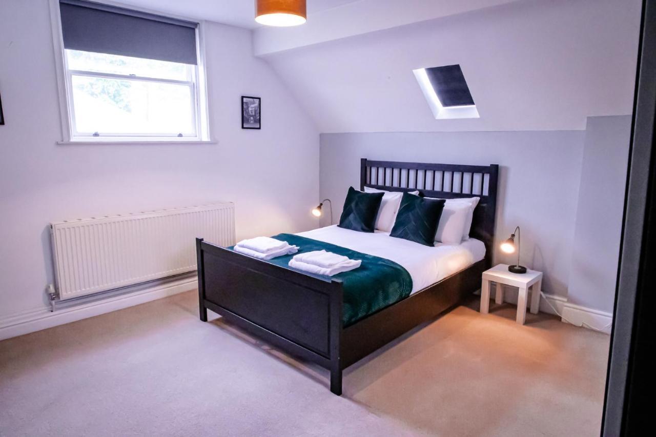 Lord Street - 2 Beautiful Apartments - Sleep Up To 14 Guests - By Rework Accommodation 切斯特 外观 照片