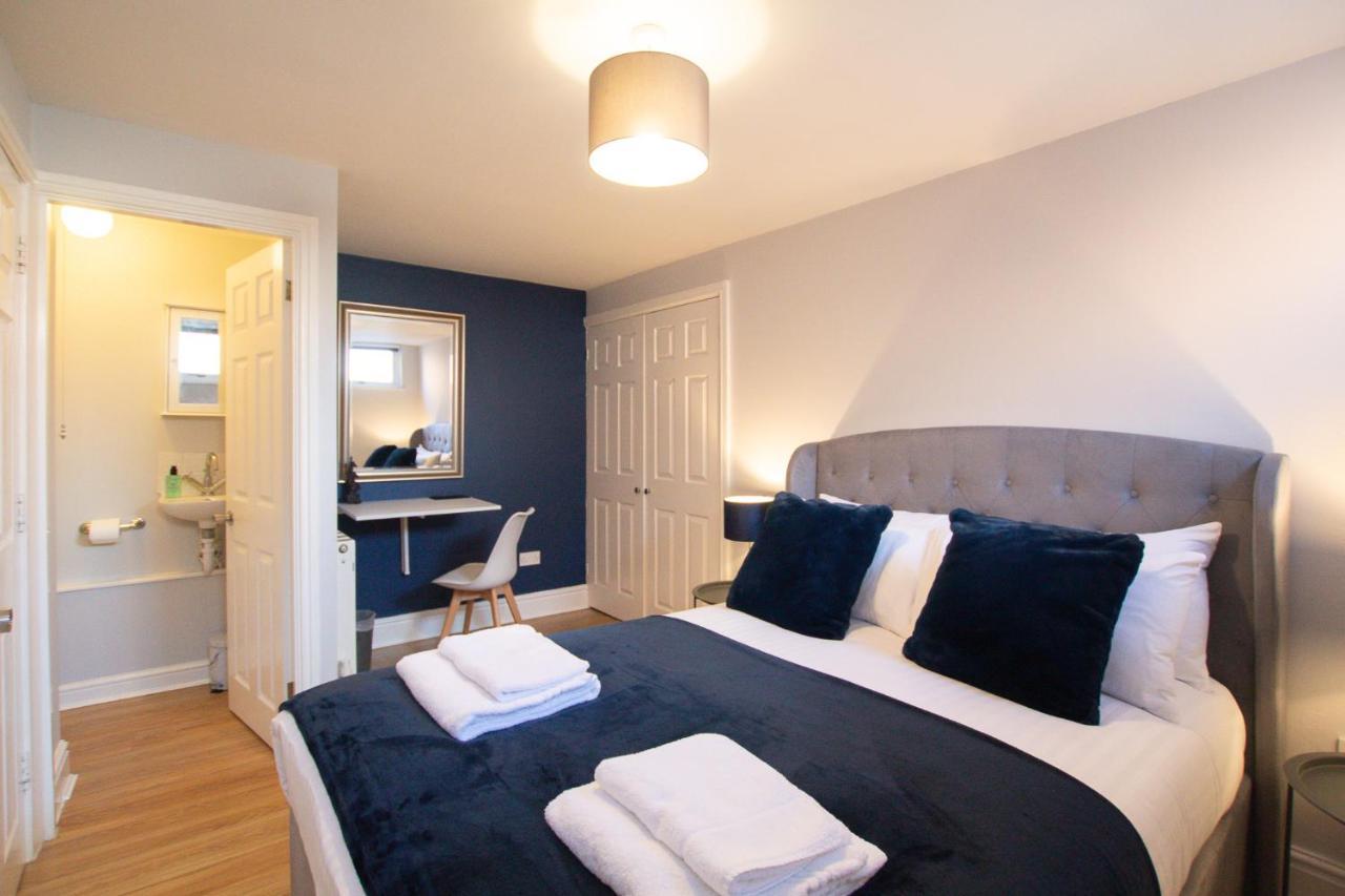 Lord Street - 2 Beautiful Apartments - Sleep Up To 14 Guests - By Rework Accommodation 切斯特 外观 照片