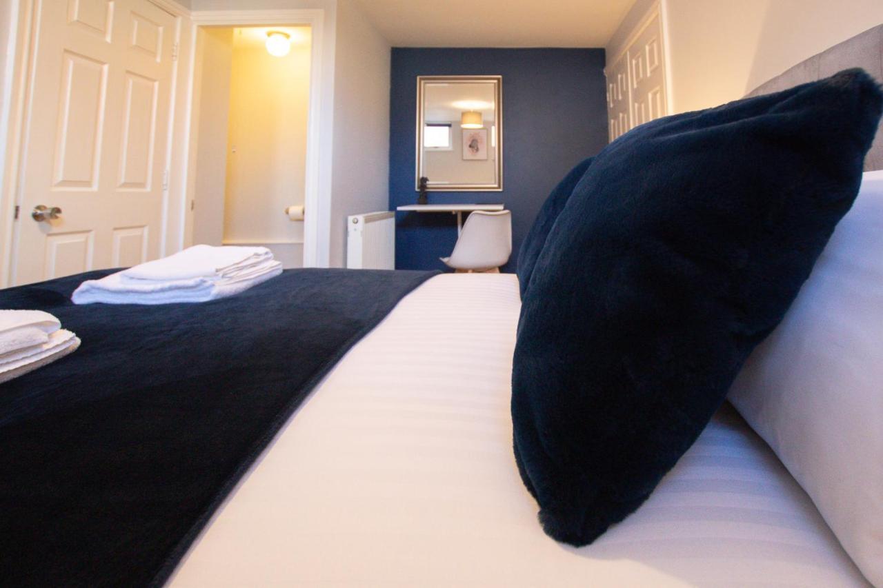 Lord Street - 2 Beautiful Apartments - Sleep Up To 14 Guests - By Rework Accommodation 切斯特 外观 照片