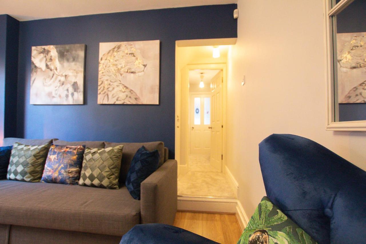 Lord Street - 2 Beautiful Apartments - Sleep Up To 14 Guests - By Rework Accommodation 切斯特 外观 照片